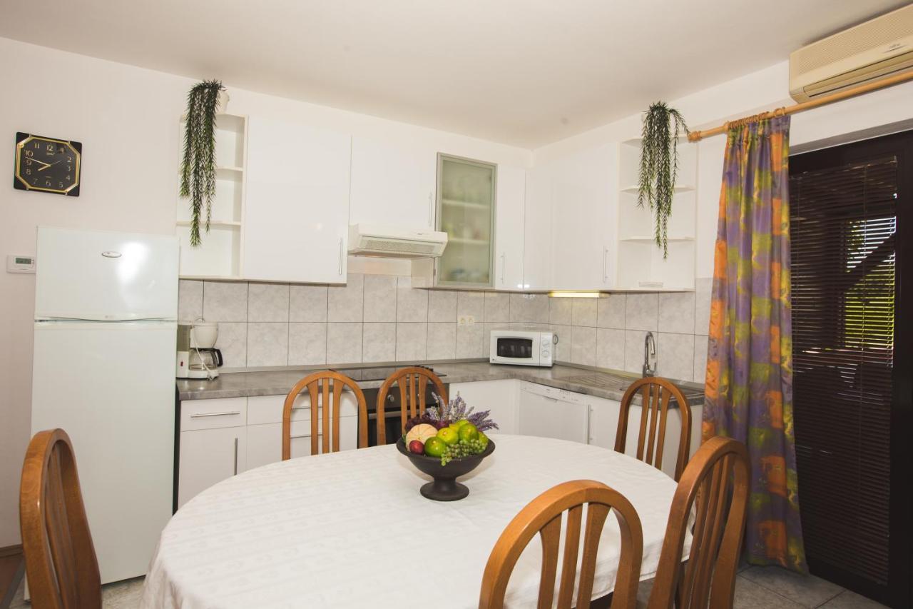 Apartmani Nada & Darko, Kampor, Rab, Hrvatska 외부 사진